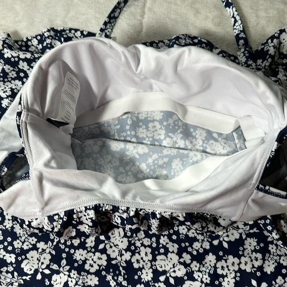 Island Escape Bliss Printed La Flor Ruffled Off-the-Shoulder Tankini Top 6 NEW - Picture 6 of 16